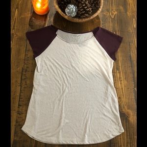 🌿GUC American Eagle T-shirt, size M🌿